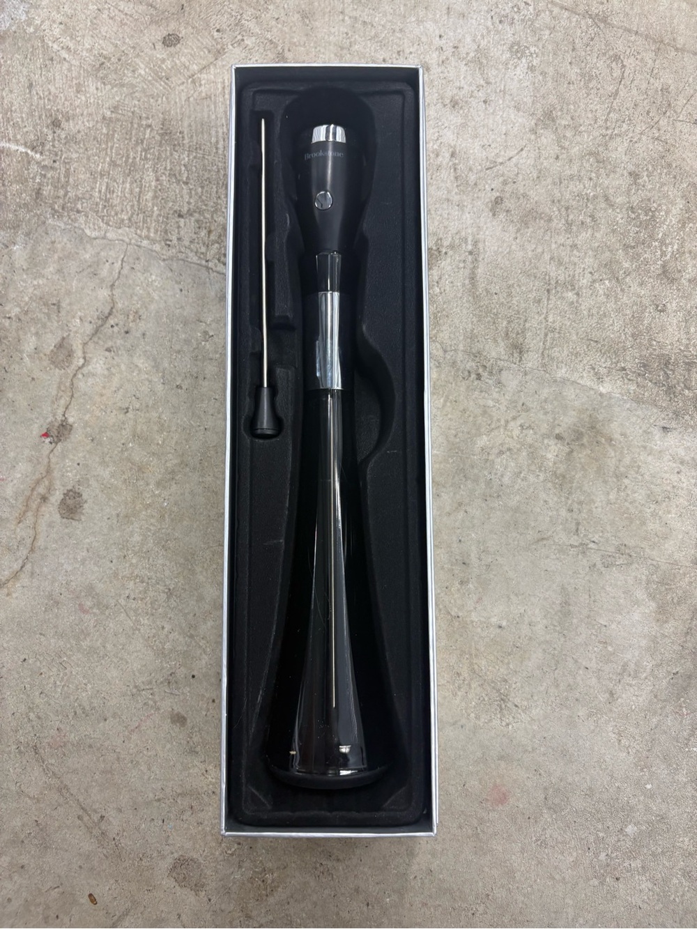 Brookstone Aero Full Bottle Wine Aerator Pourer Black/Silver Plastic/Metal